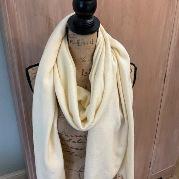 Hunter Play Essential Cream Scarf oversized large warm ivory white winter New - Picture 7 of 9